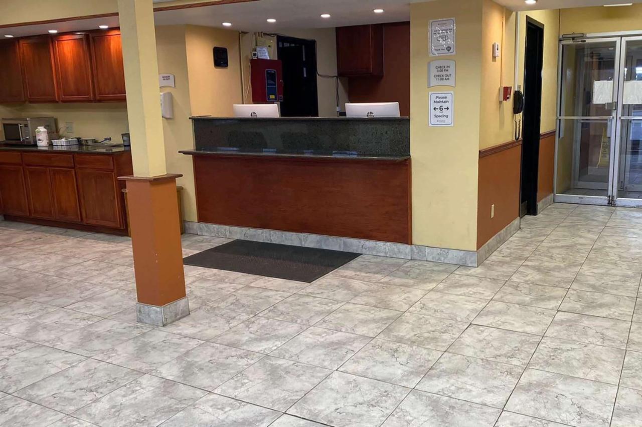 Ramada By Wyndham Rome - Verona Kültér fotó
