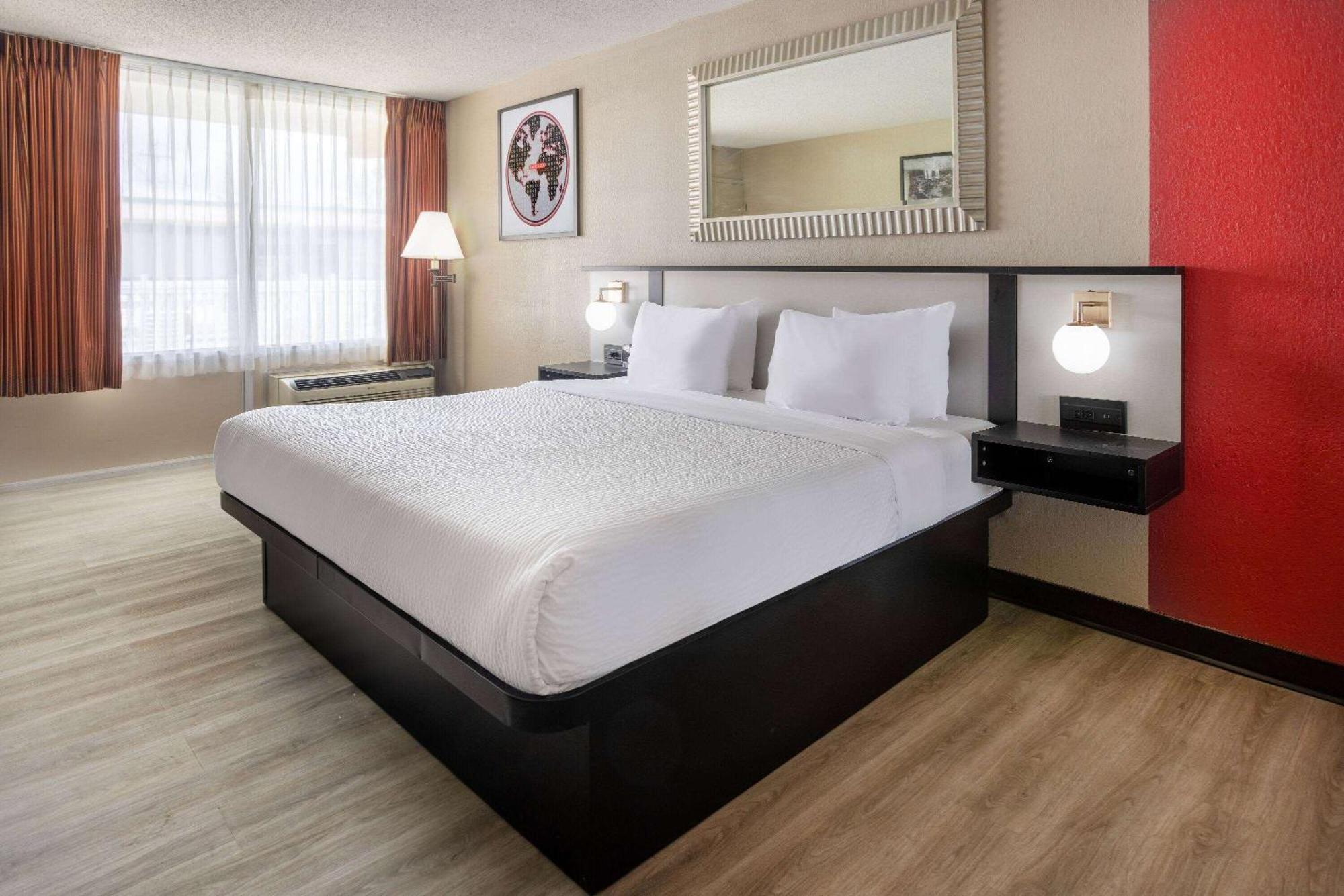 Ramada By Wyndham Rome - Verona Kültér fotó
