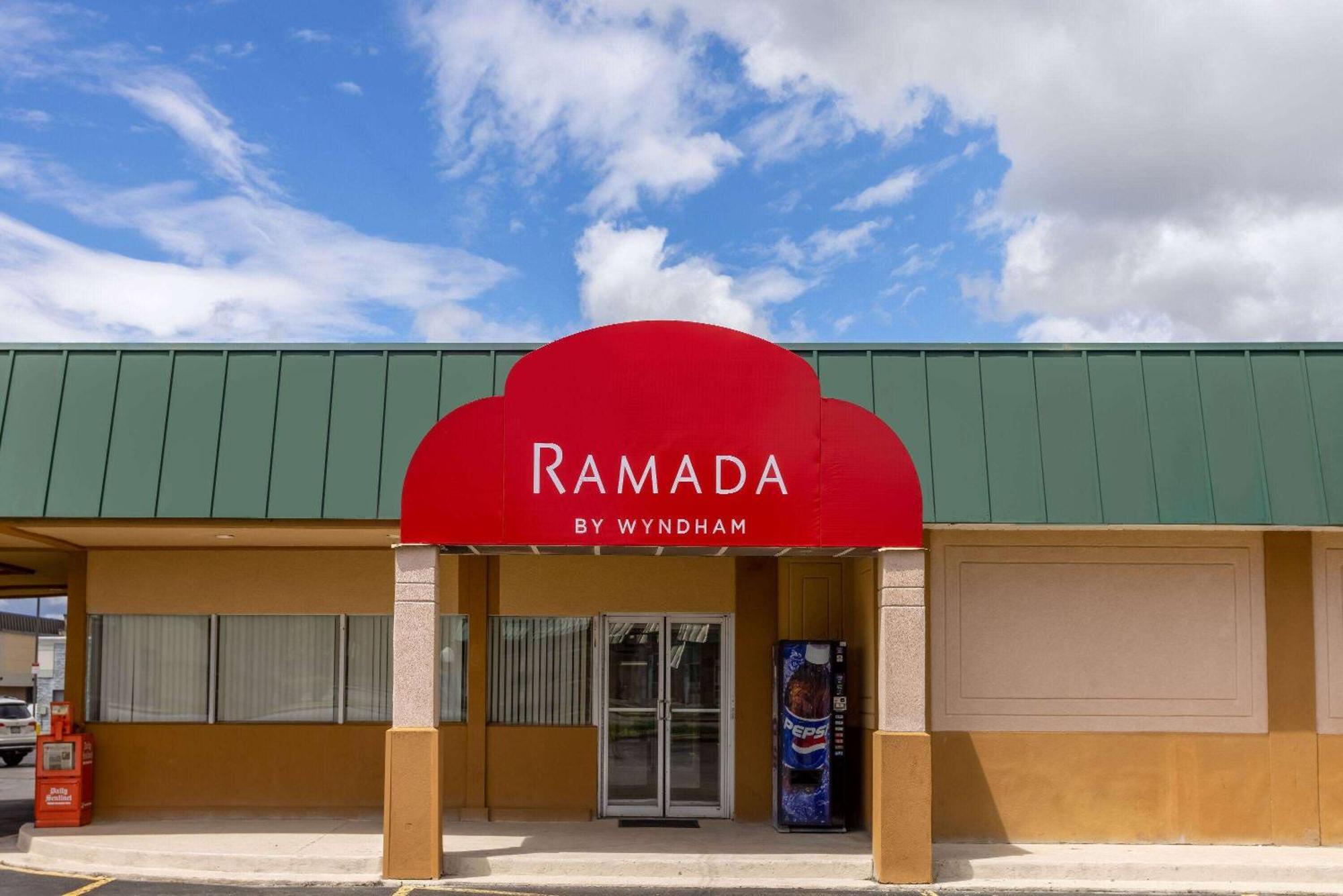 Ramada By Wyndham Rome - Verona Kültér fotó